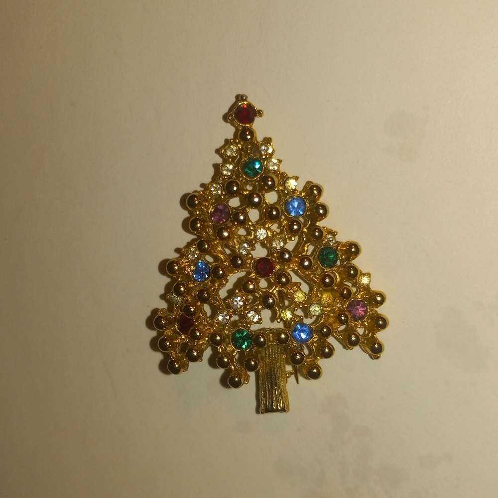 Gold Christmas tree broach